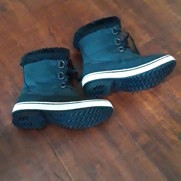 Girls Snow Faux Fur Lined boots size 2 - Picture 3 of 5